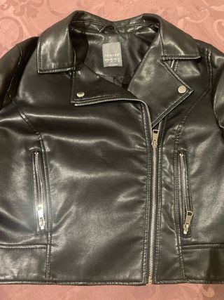 Chaqueta negra estilo motero Primark