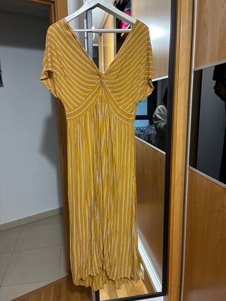 Vestido floral negro talla M camisa vaquera nueva