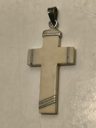 Colgante Cruz Plata y Hueso