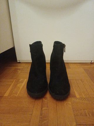Botines tacón negros