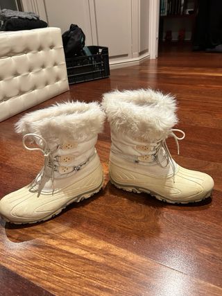 Botas de nieve blancas