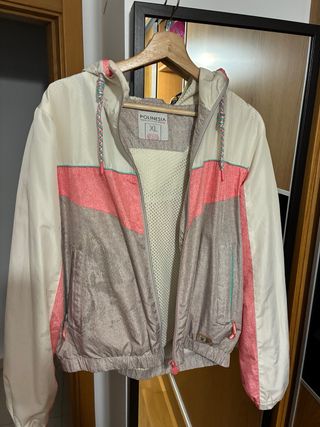 Poncho Negro y Beige Talla Única,camisa ,chaqueta