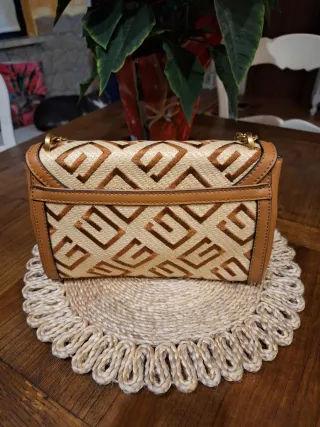 Borsa Guess pelle e raffia