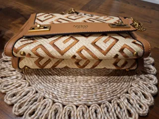 Borsa Guess pelle e raffia