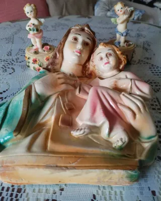 Figuras decorativas religiosas,  recoger en Navalm