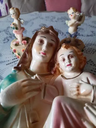 Figuras decorativas religiosas,  recoger en Navalm