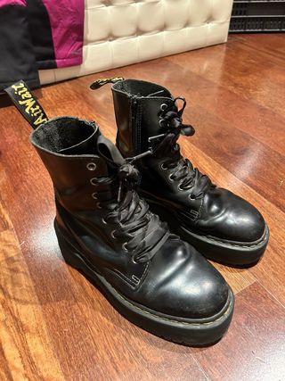 Botas Dr. Martens Negras Plataforma