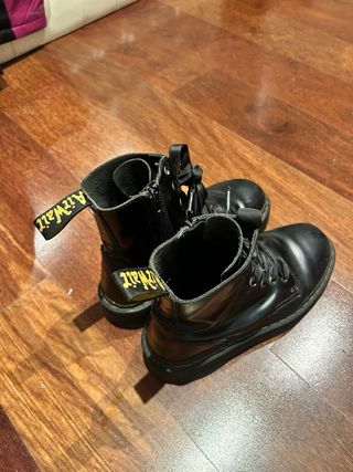 Botas Dr. Martens Negras Plataforma