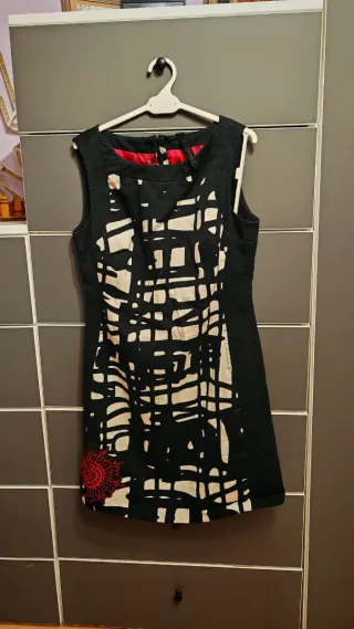 Pack 7 Vestidos marca Desigual són estrenar