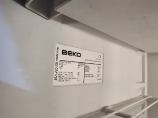 Nevera pequeña Beko, la vendo por próxima mudanza.