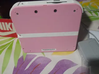 Nintendo 2DS Rosa con Cargador y Juego ver todas