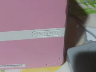Nintendo 2DS Rosa con Cargador y Juego ver todas