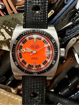 Reloj Avia Sub-Aqua Diver Automático Naranja