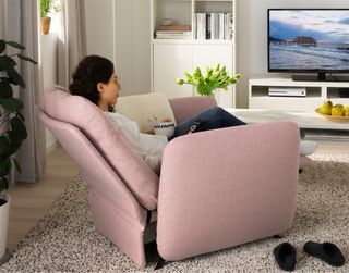 Poltrona reclinabile Ikea rosa