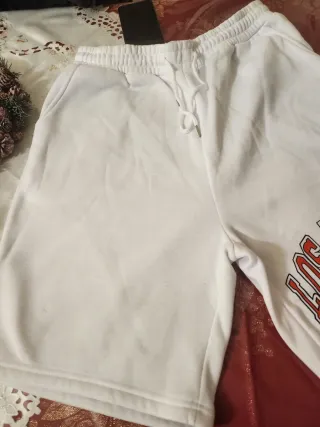 Pantaloncini bianchi con elastico felpato