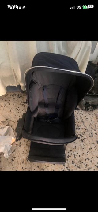 Carro de bebé azul marca Arrue