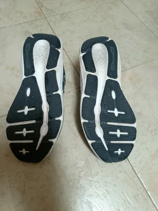 Zapatillas Under Armour Charger Pursuit Negras