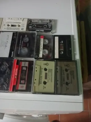 22 cintas de cassette excelentes para grabar.
