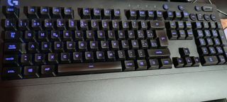 Teclado Gaming Logitech G213 RGB