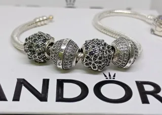 Charm Margarita de Pavé Verdeazulado.