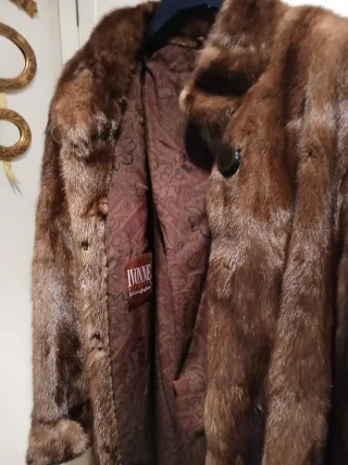 Abrigo auténtico de piel marrón