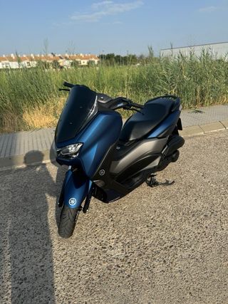 Yamaha Nmax Azul Oscuro