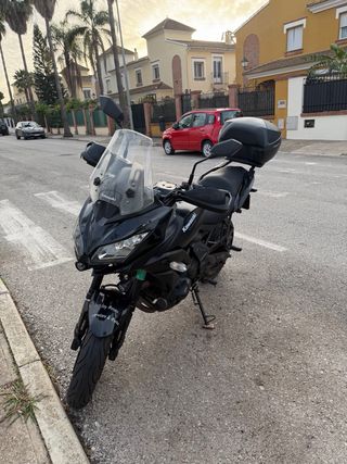 Kawasaki Versys 650 Negra