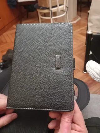 Funda negra 7 para e-book