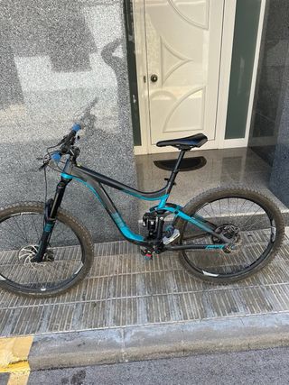 Giant Reign 27.5 Bicicleta Montagna