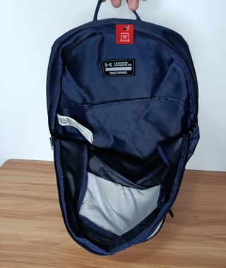 Nueva: Mochila Under Armour HustleLite impermeable