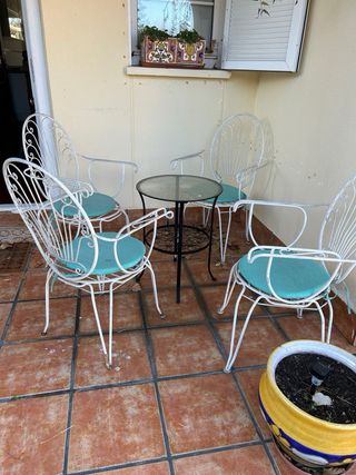 Conjunto de 4 sillas de forja blanco