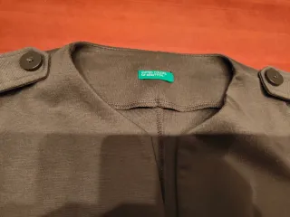 Chaqueta Benetton verde militar punto