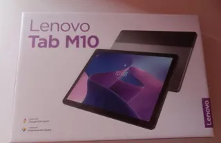 Lenovo Tab M10 con funda teclado