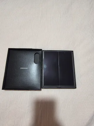 Samsung Galaxy Z Fold 6 Plateado