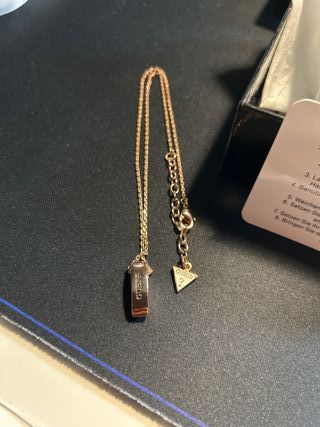 Collar Guess original nuevo con Caja y Factura