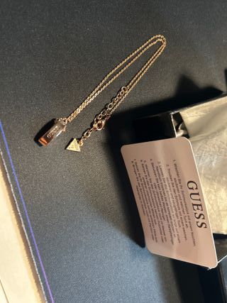 Collar Guess original nuevo con Caja y Factura