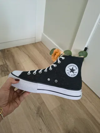 Converse con plataforma talla 40 color negro