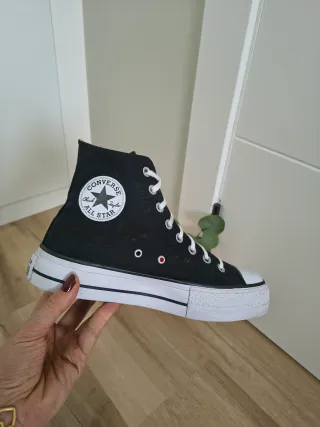 Converse con plataforma talla 40 color negro
