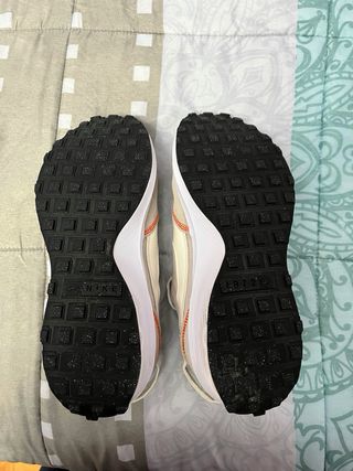 Nike Waffle Debut Talla 40.5 Beige/Naranja