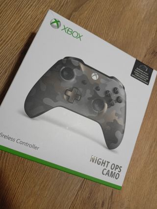Mando Xbox Night Ops Camo para reparar