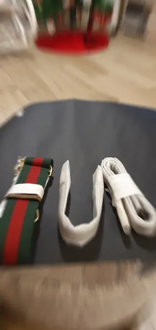 Bolso  estilo Gucci nuevo y espectacular .