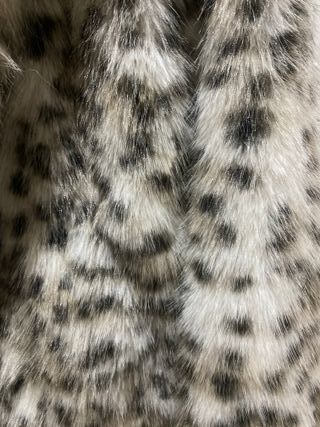 Abrigo pelo sintético Stradivarius