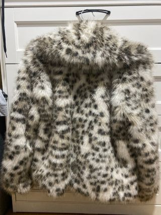 Abrigo pelo sintético Stradivarius