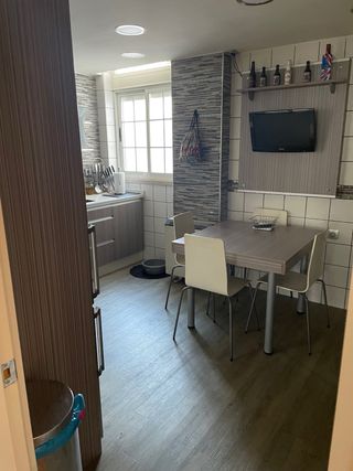 Piso con increíble terraza.