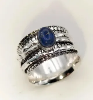 Anillo de meditación giratorio con lapislázuli