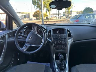 Opel Astra 1.7 CDTI 125CV 2012