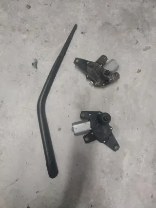 Brazo y motores limpiaparabrisas traseros Renault