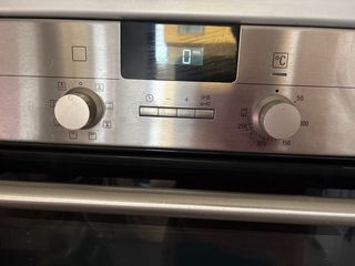 Horno, vitrocerámica y microondas. Muebles/encimer