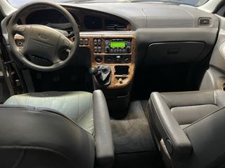 KIA Carnival 2002