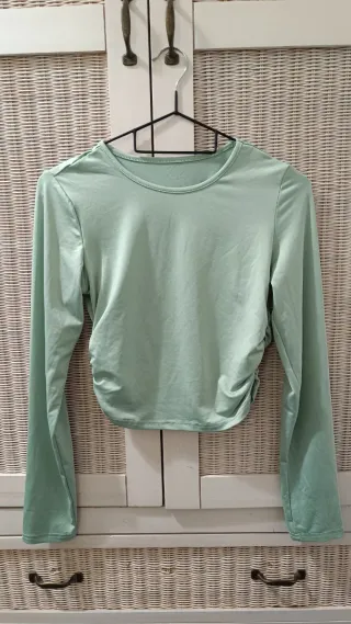 Crop top manga larga shein